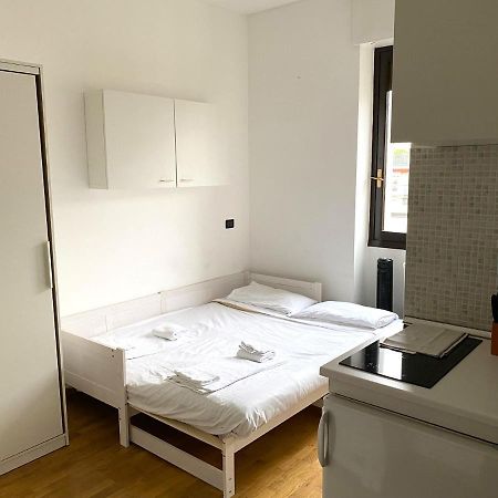 Comfy Studio Near The Central Station Милано Екстериор снимка