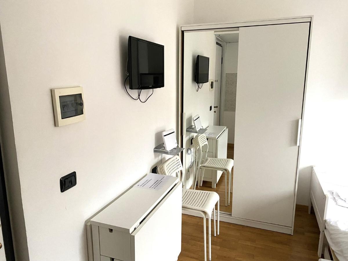 Comfy Studio Near The Central Station Милано Екстериор снимка